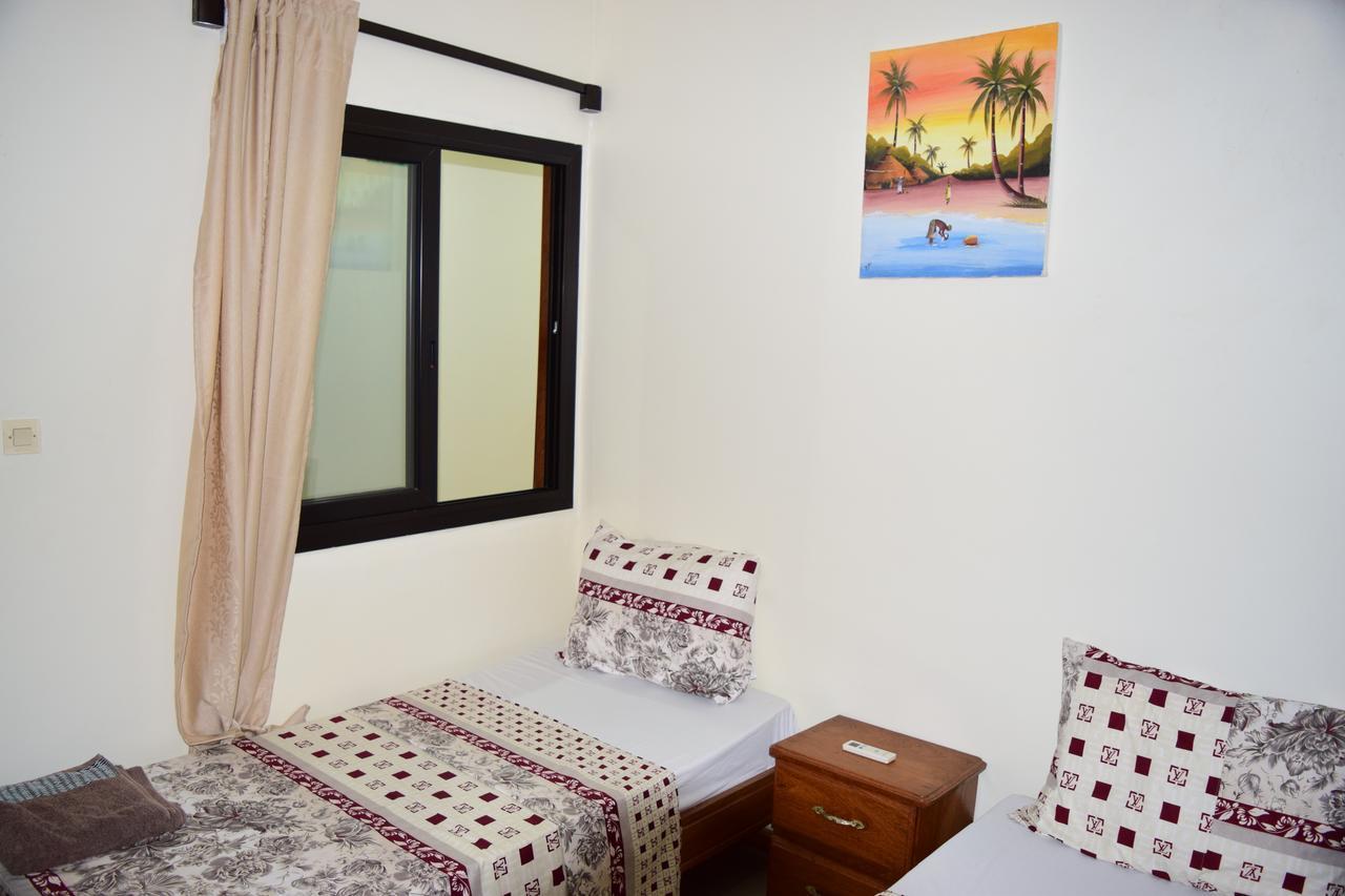 داكاغْ Kakatar Family Residence , Yoff المظهر الخارجي الصورة